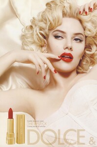 Sundsb_Dolce__Gabbana_Makeup_2009_01.thumb.jpg.98f2239dc718632ae9eabcefb7d0bf2e.jpg