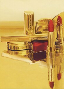 Sundsb_Dolce__Gabbana_Makeup_2009_07.thumb.jpg.db37af810f17d18783f852db3ef51af9.jpg