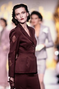 Sylvie_Gueguen_Lolita_Lempicka_SS1989_06.jpg