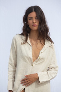 THE-SEPT-LABEL-the-andie-linen-shirt-sand-04.jpeg