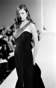 Tatiana_Sorokko_Escada_FW1994_18.jpg