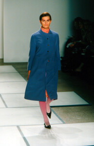 Tse2000WomenFW11.thumb.jpg.fdddb8a46d0b72ebedfc5bedee1c2fc6.jpg