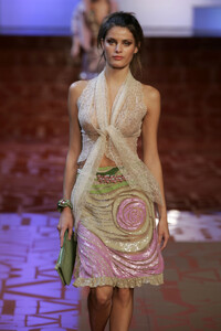 Valentino2005Spring34.thumb.jpg.3213a747f5b5066ceaaa12106b267c12.jpg