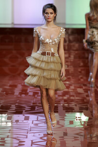 Valentino2005Spring42.thumb.jpg.efedb6023b5cce233d4438f508e2cc94.jpg