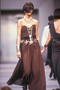 Vanessa_Duve_Chanel_FW1989_09.jpg