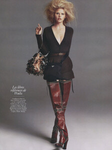 Vogue-Paris-Aug0919.thumb.jpg.9c70332ad8c8d0598626ebaa8b0b6c84.jpg