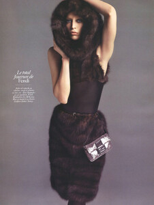 Vogue-Paris-Aug0946.thumb.jpg.2b71d4825a992e58e6d163494f23ff05.jpg