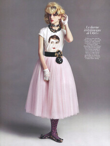 Vogue-Paris-Aug0951.thumb.jpg.095b7119e63c66c6c81cc3b6b5018bf7.jpg