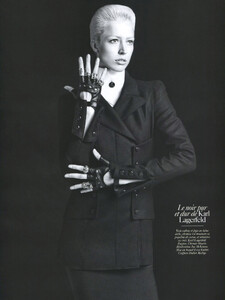 Vogue-Paris-Aug0964.thumb.jpg.ac6c7acab0928514d0079e095b8091d2.jpg