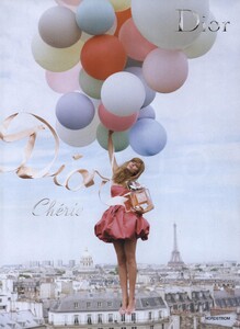 Walker_Dior_Miss_Dior_Cherie_Fragrance_2009_02.thumb.jpg.e186fadaabc44c4eac8651e2788e7e0b.jpg