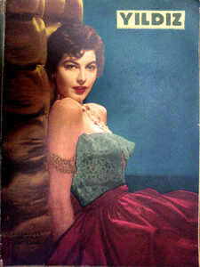 YILDIZ-AVA-GARDNER-RICHARD-LONG-PIER-ANGELI__14629001_0.thumb.jpg.f2fea3c09912bd519ab59192dbd17186.jpg