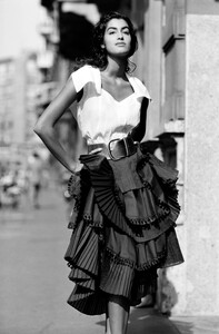 Yasmeen_Ghauri_Byblos_SS1990_061.jpg