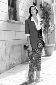 Yasmeen_Ghauri_Byblos_SS1990_076.jpg