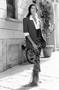 Yasmeen_Ghauri_Byblos_SS1990_079.jpg