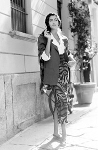 Yasmeen_Ghauri_Byblos_SS1990_081.jpg