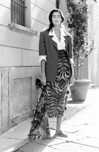 Yasmeen_Ghauri_Byblos_SS1990_082.jpg