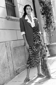 Yasmeen_Ghauri_Byblos_SS1990_094.jpg