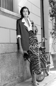 Yasmeen_Ghauri_Byblos_SS1990_097.jpg