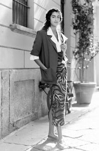 Yasmeen_Ghauri_Byblos_SS1990_102.jpg