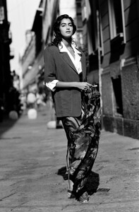 Yasmeen_Ghauri_Byblos_SS1990_119.jpg