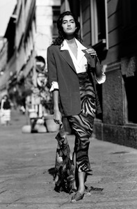 Yasmeen_Ghauri_Byblos_SS1990_126.jpg