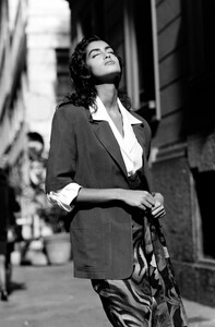 Yasmeen_Ghauri_Byblos_SS1990_134.jpg