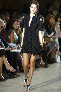 ZacPosen2003WomenRTW42.thumb.jpg.33c35b0c5a1ec3f39adc1482a01a78a4.jpg