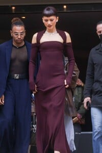 Zendaya---Captivates-at-Fendi-show-at-PFW-in-Paris-01.jpg