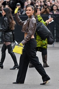 adele-exarchopoulos-arriving-at-fendi-haute-couture-week-in-paris-01-25-2024-7.jpg