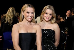 ava-phillippe-and-reese-witherspoon-at-critics-choice-awards-2024-8.jpg