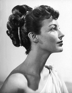 ava 1948e.jpg