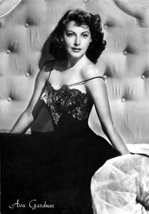 ava1950b1a.thumb.jpg.4d459d12372600124611eed64b50a41f.jpg