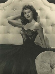 ava1950c1.JPG
