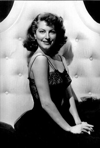 ava1950c10.jpg