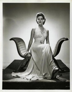 ava_1941a.thumb.jpg.22990a42eff832d013a2360e0716a555.jpg