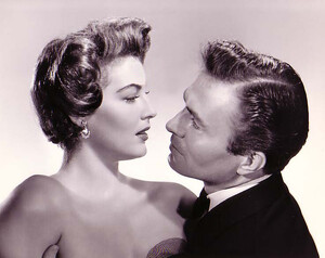 avagardner32.thumb.jpg.bab9bb02fdcb55c53f87156fe0a84a58.jpg