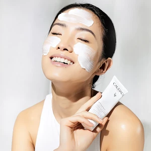 caudalie_glycolic_peel_mask3_x2000.webp