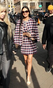 demi-moore-at-carolina-herrera-show-at-nyfw-02-12-2024-3.jpg