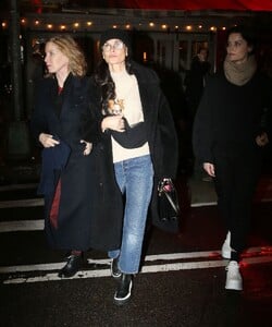 demi-moore-jaimie-alexander-and-laura-day-out-in-new-york-01-30-2024-0.jpg