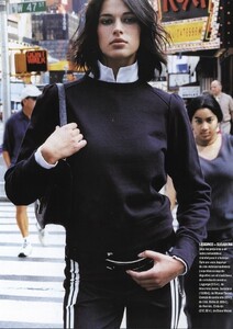 elle (1) 2002.jpg