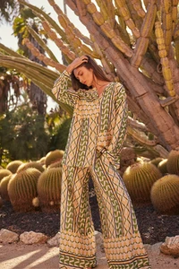 filomena-lb_1000x.thumb.webp.2c73fb1334c37c6d9b493e4d875ee55c.webp