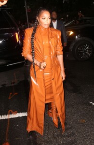 janet-jackson-arrives-at-christian-siriano-show-at-new-york-fashion-week-09-08-2023-5.jpg