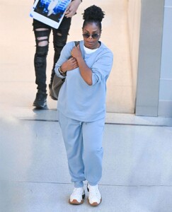 janet-jackson-at-jfk-airport-in-nyc-09-08-2023-4.jpg