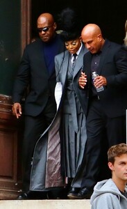 janet-jackson-thom-browne-fashion-show-in-paris-10-03-2022-0.jpg