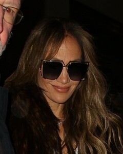 jennifer-lopez-leaving-nbc-studios-in-new-york-02-02-2024-5.jpg