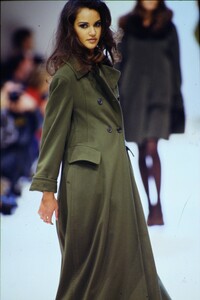 jil-sander-fw-92-2.thumb.jpg.05fffdb265596d764ac1db1e89ae83f5.jpg