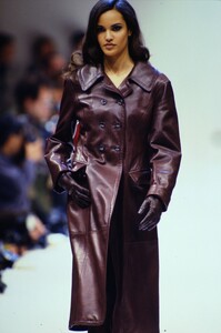 jil-sander-fw-92-3.thumb.jpg.b777f5960acd305d7462aaa46c102698.jpg