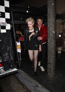 julia-garner-at-billie-eilish-s-grammy-after-party-at-fleur-room-in-west-hollywood-02-05-2024-1.jpg