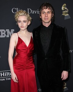 julia-garner-pre-grammy-gala-in-beverly-hills-02-03-2024-2.jpg