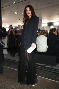 katie-holmes-at-michael-kors-fashion-show-at-nyfw-02-13-2024-0.jpg